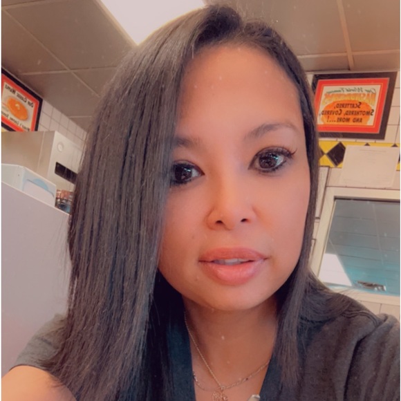 Meet your Posher, Angelica - Picture 1 of 1